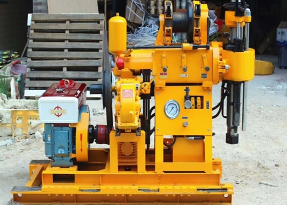 XY-1A 150M Wiertarki do studni wodnych Dostosowana średnica otworu 22 HP Przenośna platforma eksploracyjna z silnikiem Diesla
