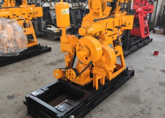 Hydrauliczny system sterowania wiertnicą o głębokości 150 m, zamontowany na ciągniku