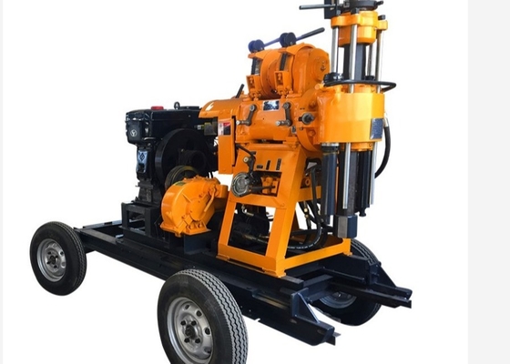 Mobilny łatwy ruch Silnik Diesla Hydrauliczna wiertarka do badań gleby o głębokości 200 m dla budownictwa
