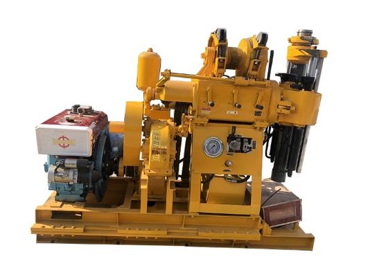 Głębokie / odwiert wody Well Drilling RigTruck zamontowany